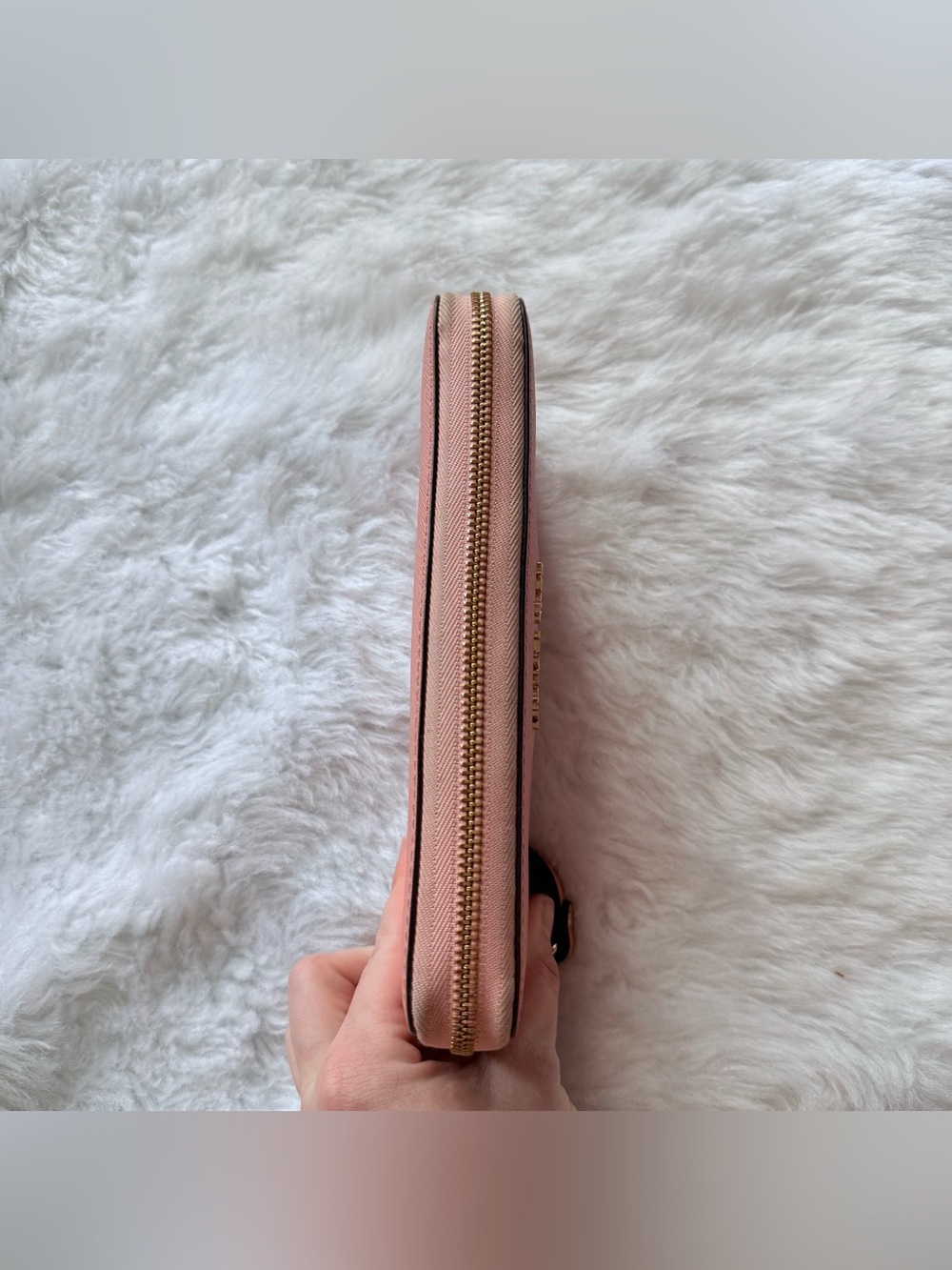 Michael Kors Jet Set Travel Continental peach saffiano leather wallet - Picture 3 of 8